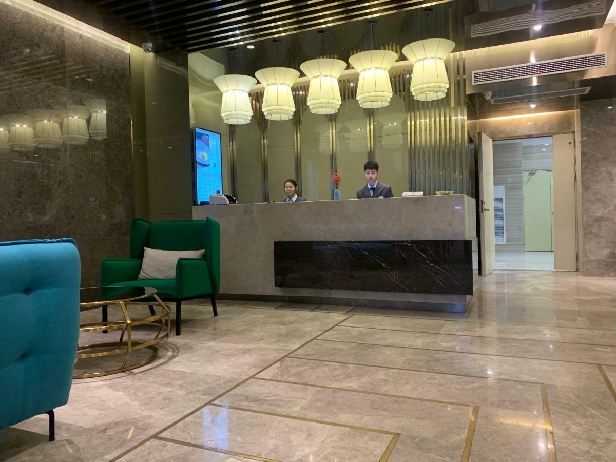 Metropolo Jinjiang Wuhan Optics Valley Science And Technology Exhibition Center מראה חיצוני תמונה